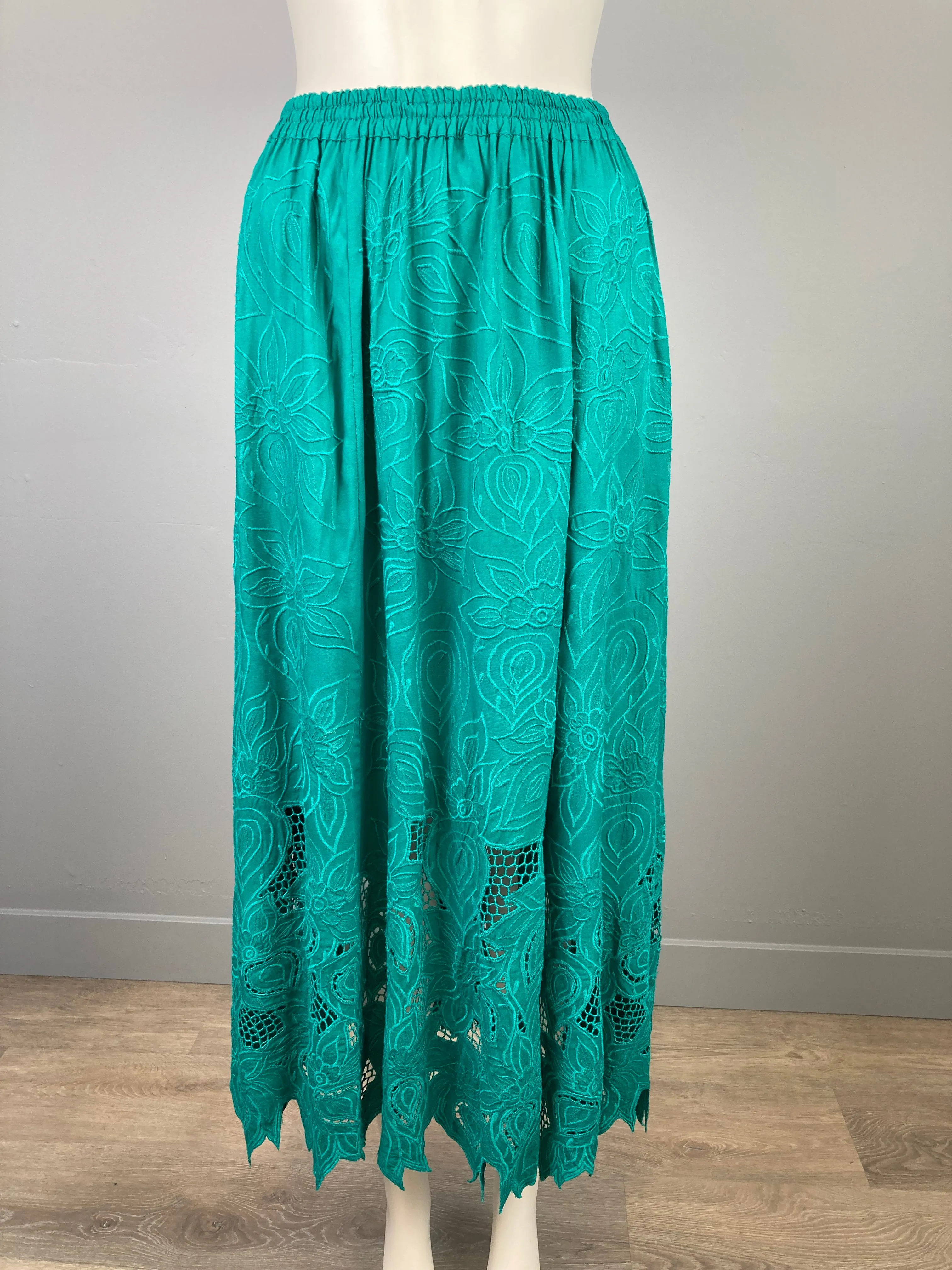 80s/90s Embroidered Rayon Skirt, Size O/S, Emerald Green Embroidered Skirt