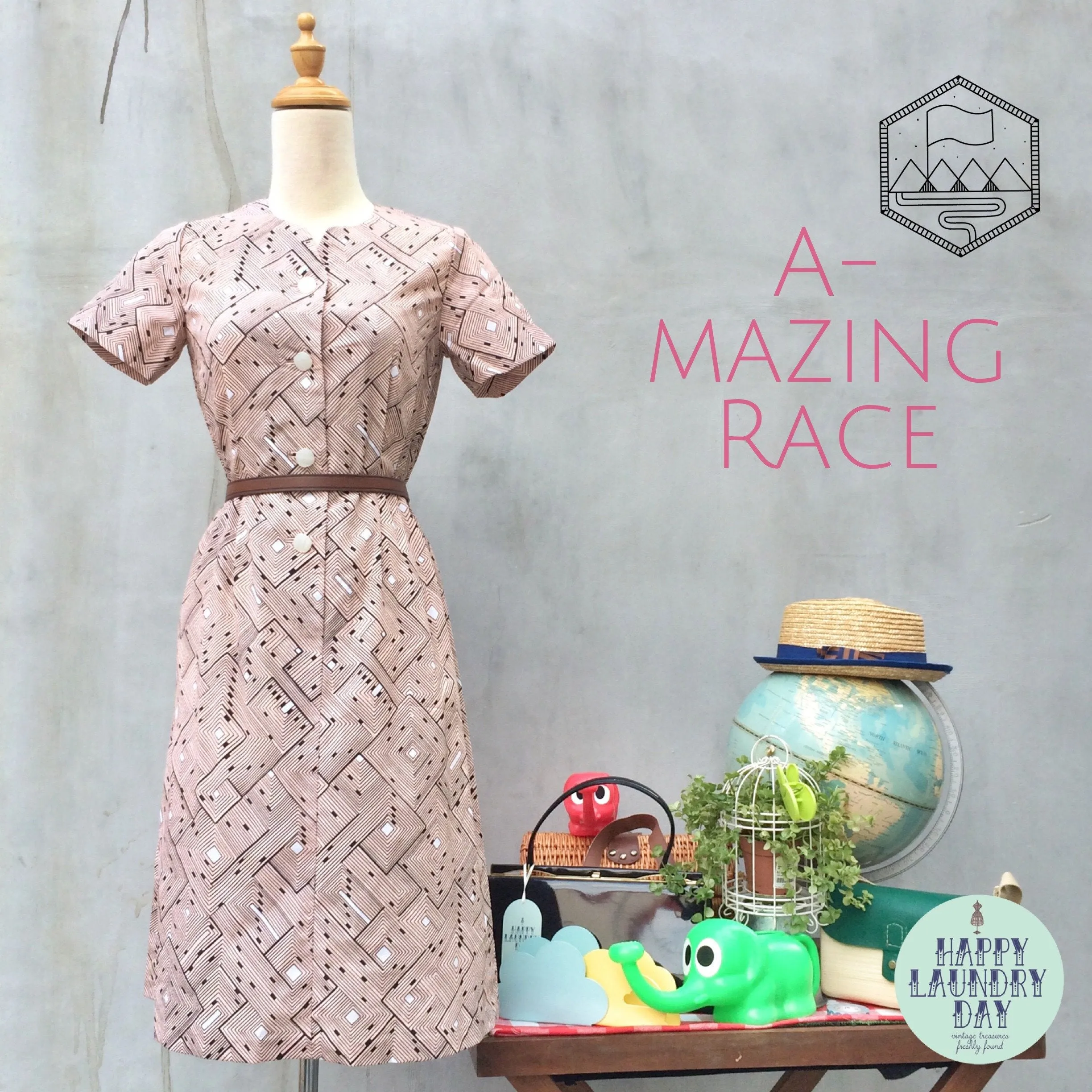 A Mazing Race | Vintage 1960s Geometric Op-art print Shift dress | Cute neckline
