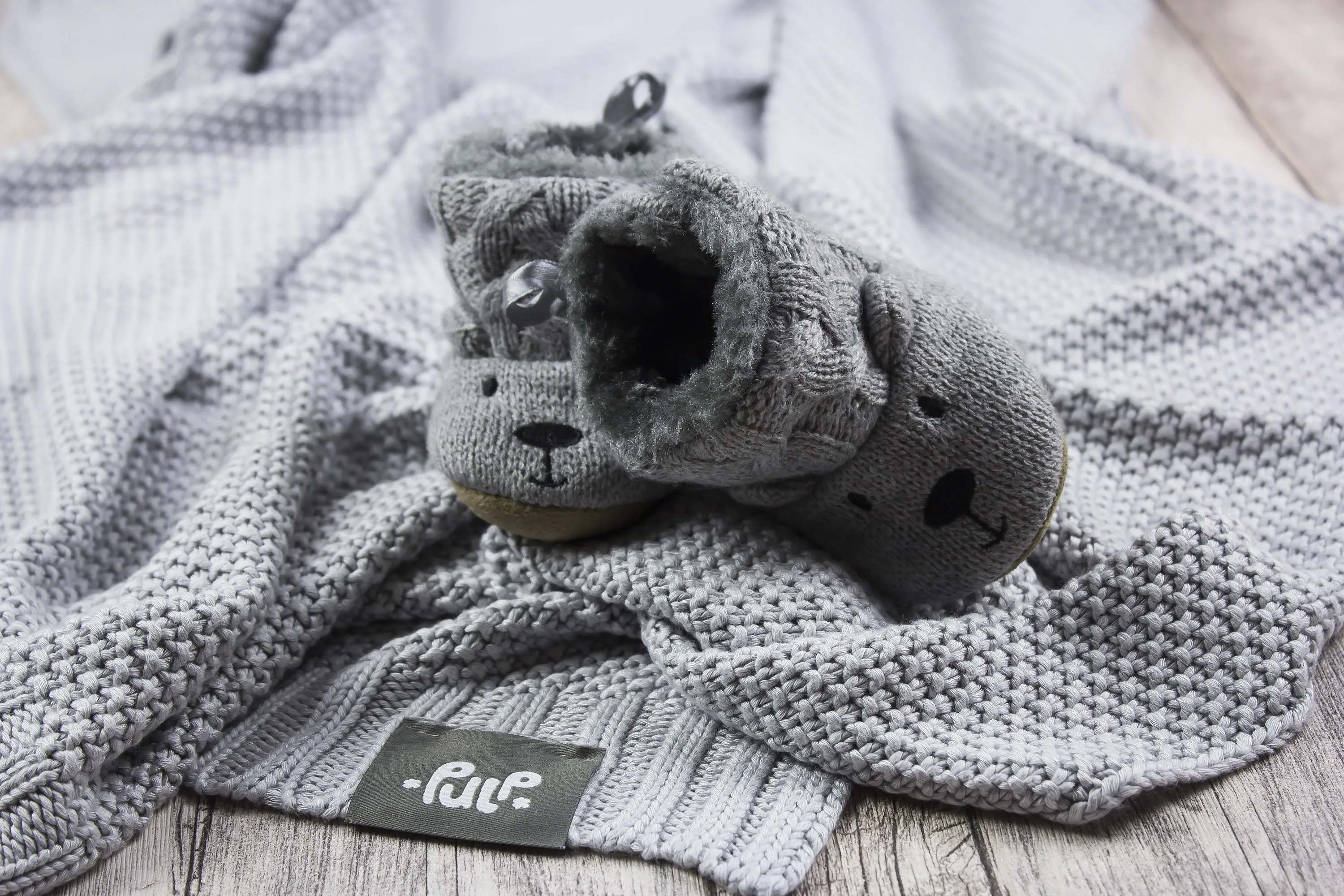 Bamboo Knitted Baby Blanket Grey