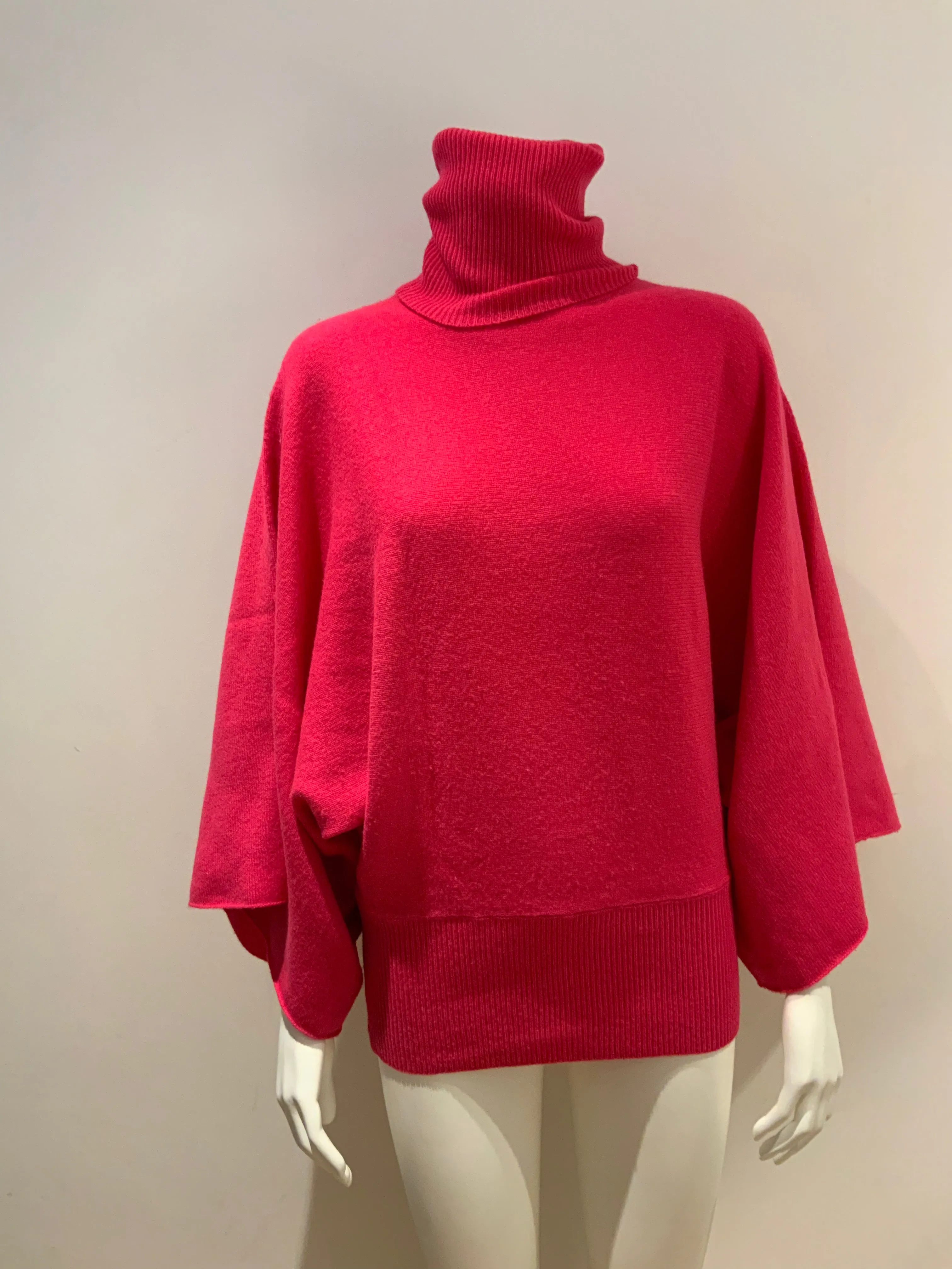 DKNY Lambswool Knit Turtleneck Batwings ~sweater jumper Size S/ P Small ladies