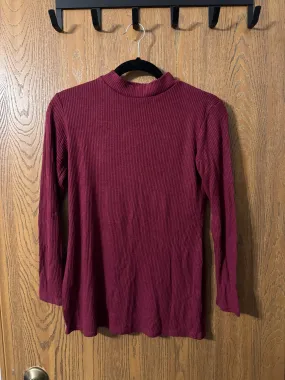 Turtleneck Sweater  - size Juniors Clothing:     S (4-7)