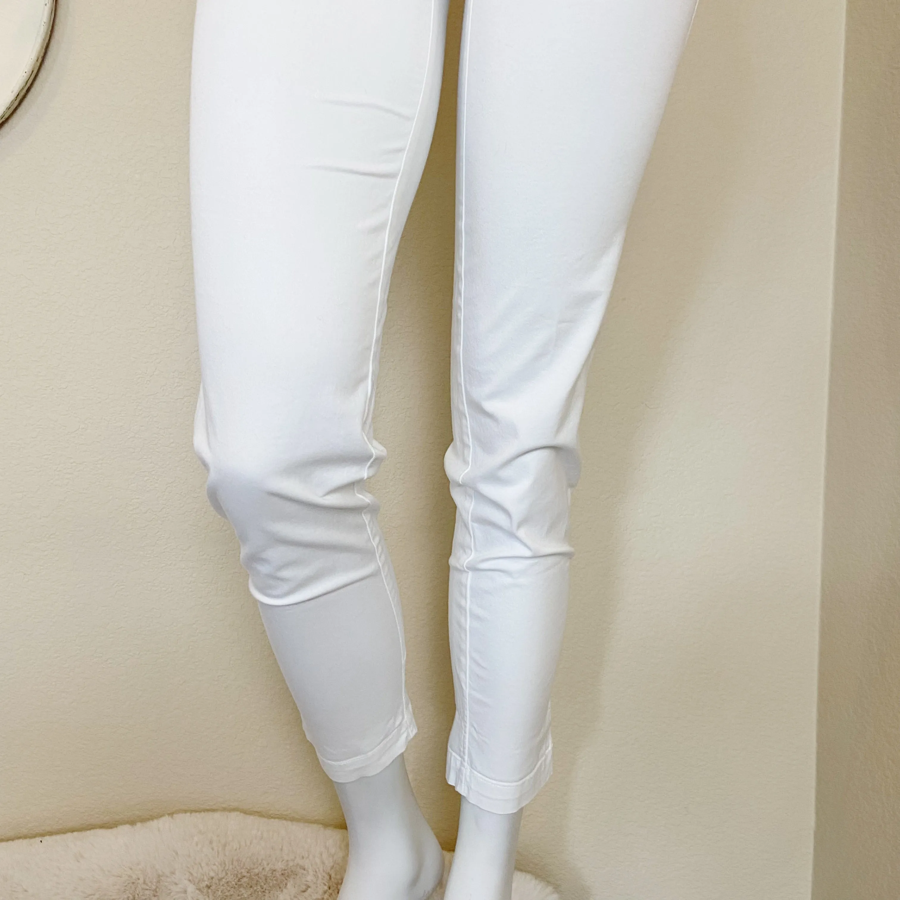 Vince | Womens White Straight Leg Chino Pants | Size: 0