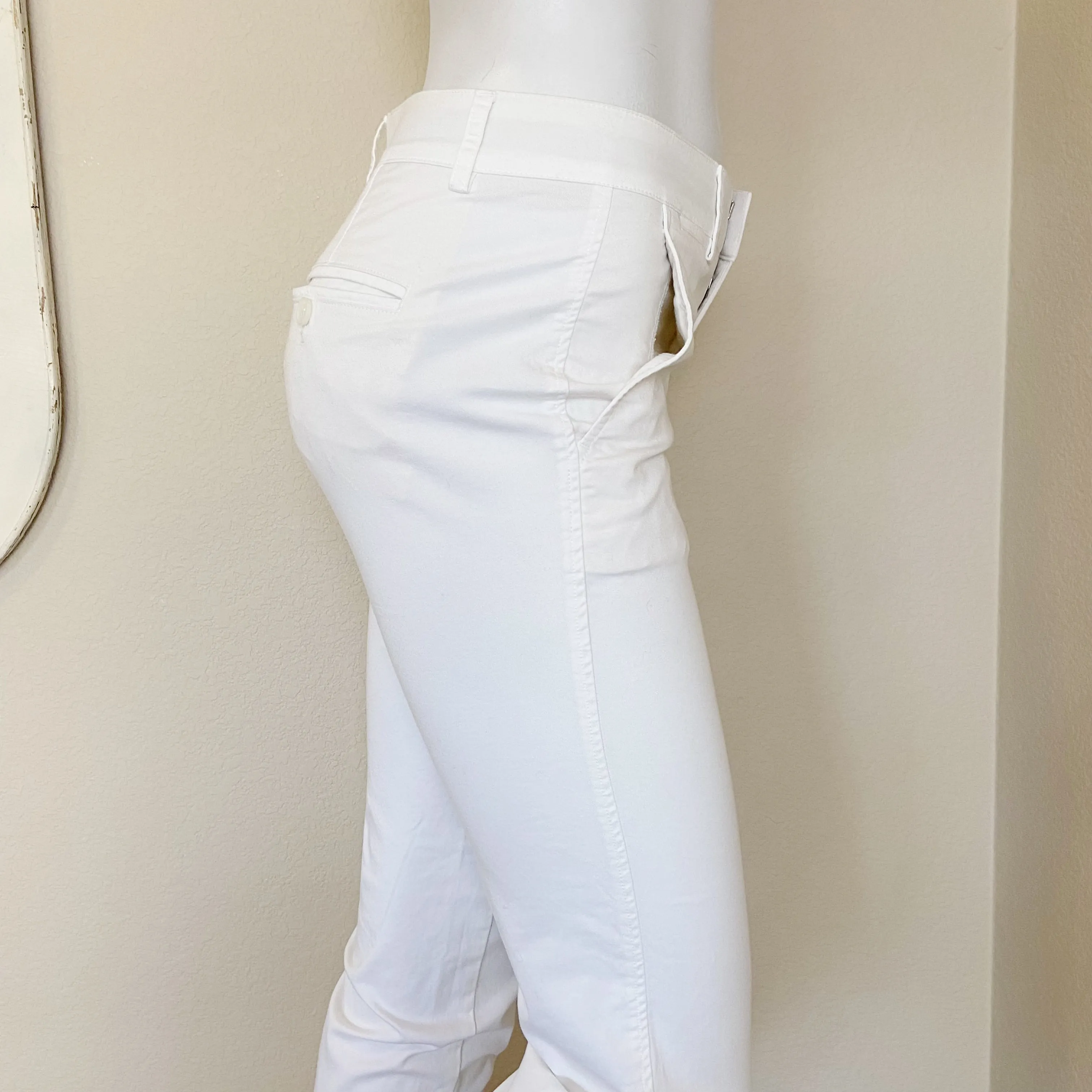 Vince | Womens White Straight Leg Chino Pants | Size: 0