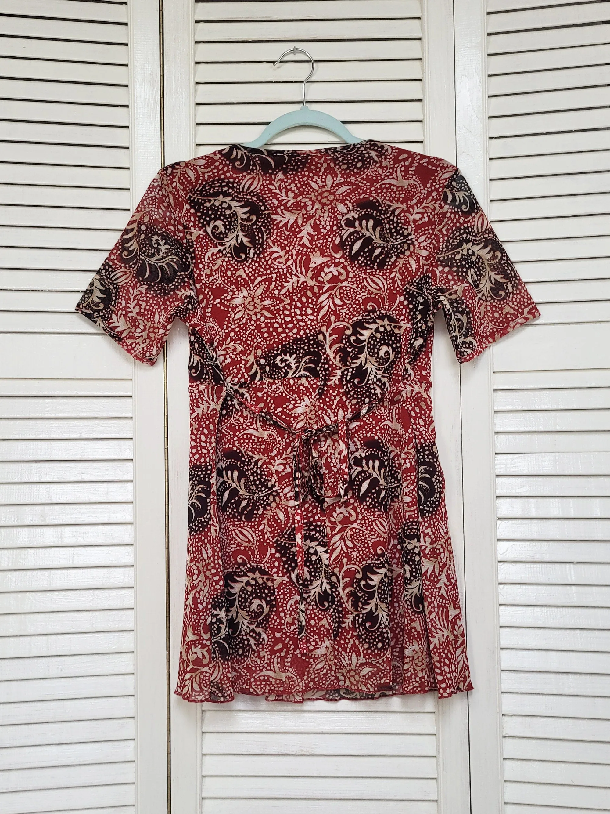 Vintage Y2K 00s red floral mesh tunic top